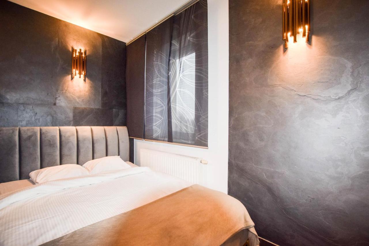Apartament Z Widokiem Na Wawel W Centrum Miasta Krakau Exterior foto